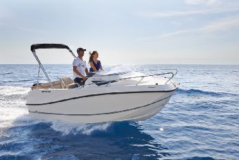 QUICKSILVER ACTIV 455 CABIN